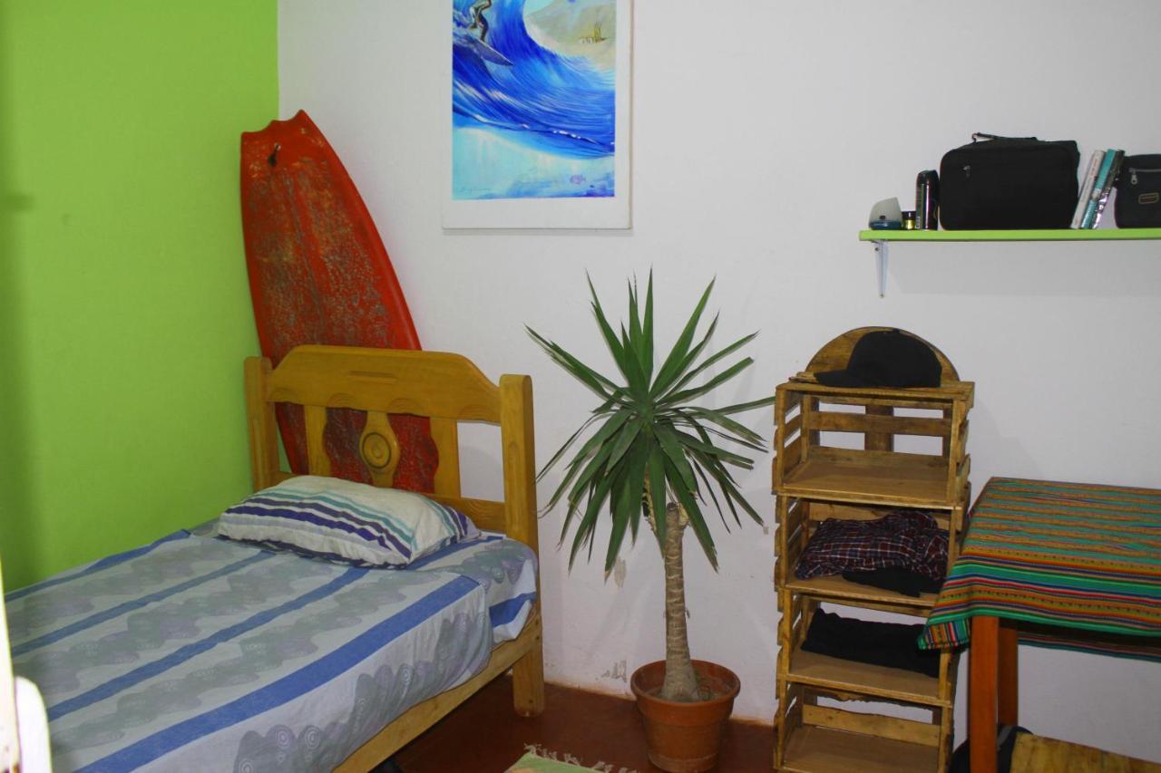 Urcia Surf House Hostel Huanchaco Buitenkant foto